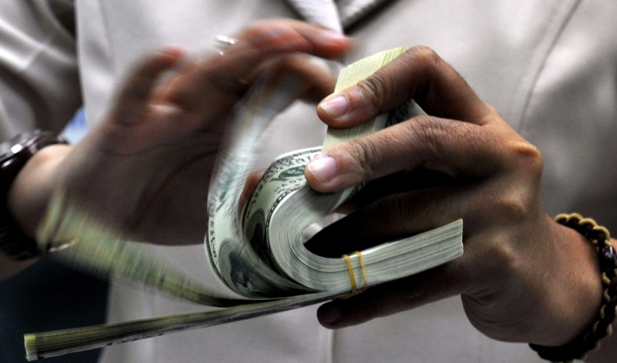 Argentina Implements Currency Exchange Controls. (Photo Internet reproduction)