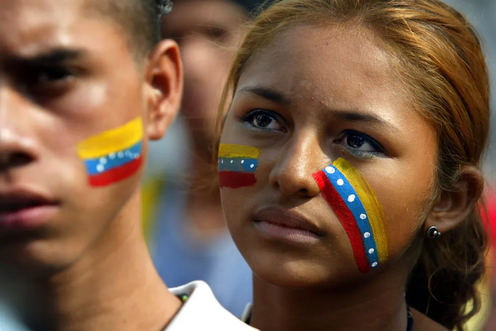 venezuelans-arrive-in-miami