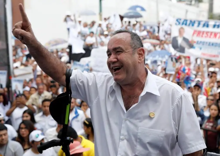 Former Guatemalan President Giammattei Barred from Entering the U.S.(Photo Internet reproduction)