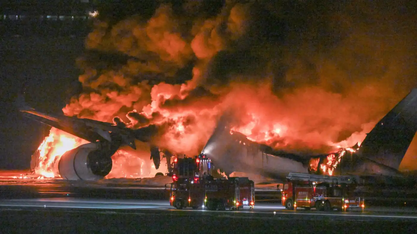 Japan Airlines' Major Tragedy: Coast Guard Plane Collision. (Photo Internet reproduction)