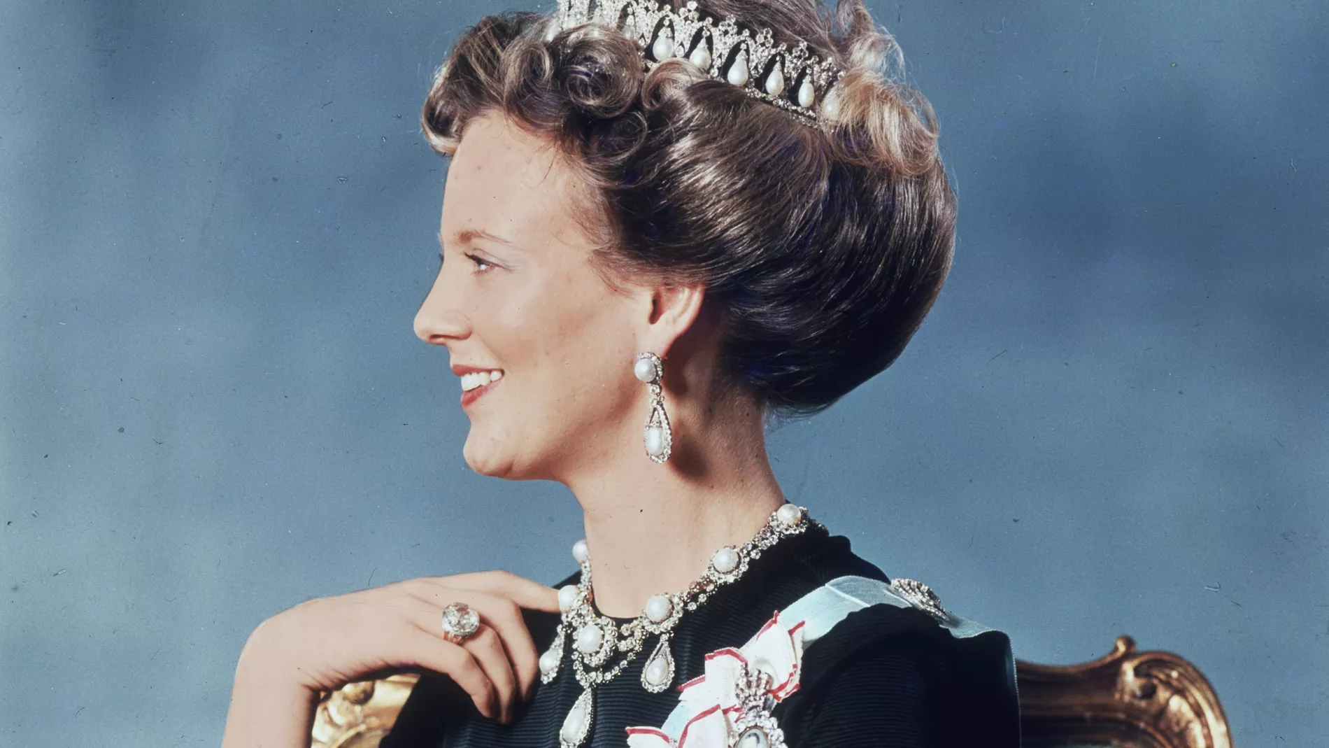 Queen_Margrethe_of_Denmark_f9e66ca854