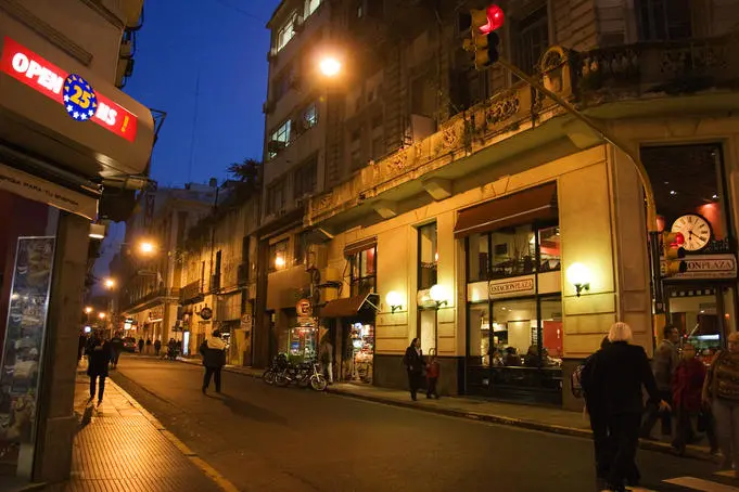 As December Price Surge Nears 30% Argentina Fears Hyperinflation. (Photo Internet reproduction)