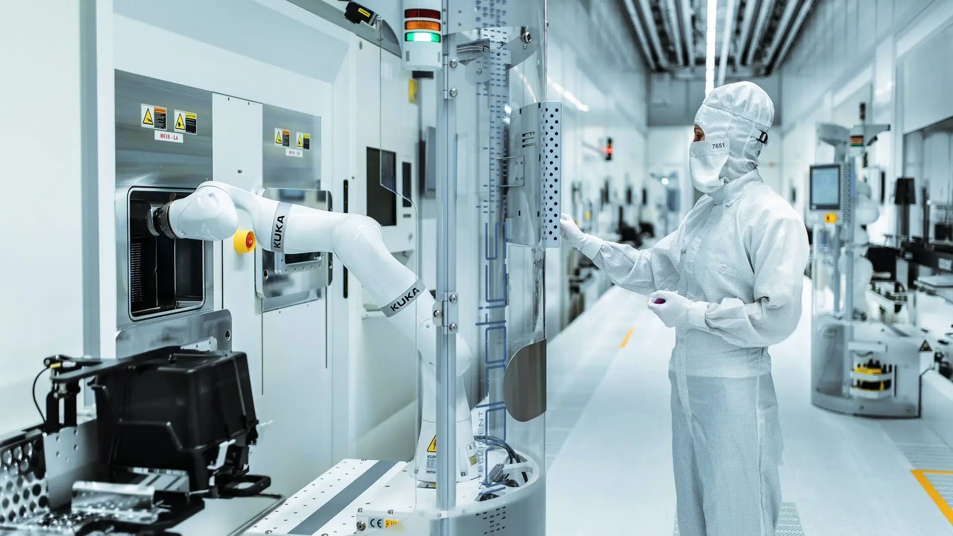 U.S. Invests Billions in Semiconductor Industry. (Photo Internet reproduction)