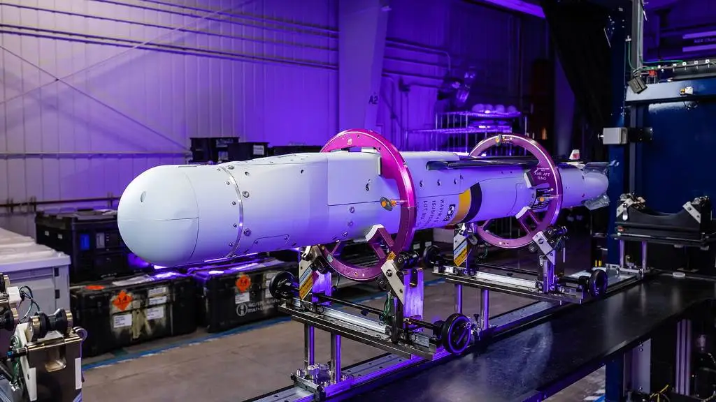 U.S. Air Force's New Precision Bomb. (Photo Internet reproduction)