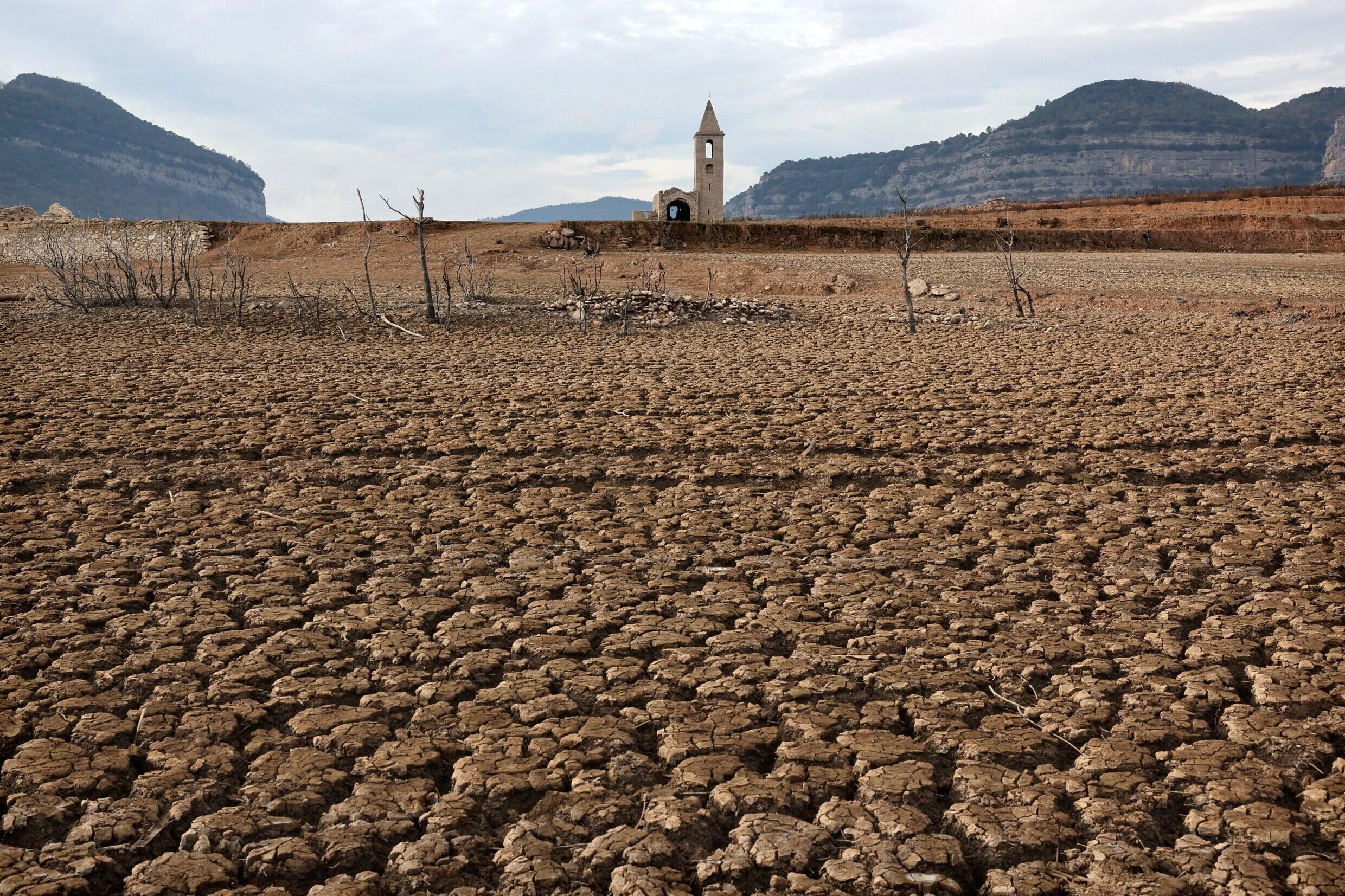 Barcelona's Drought Crisis Triggers Strict Water Cuts