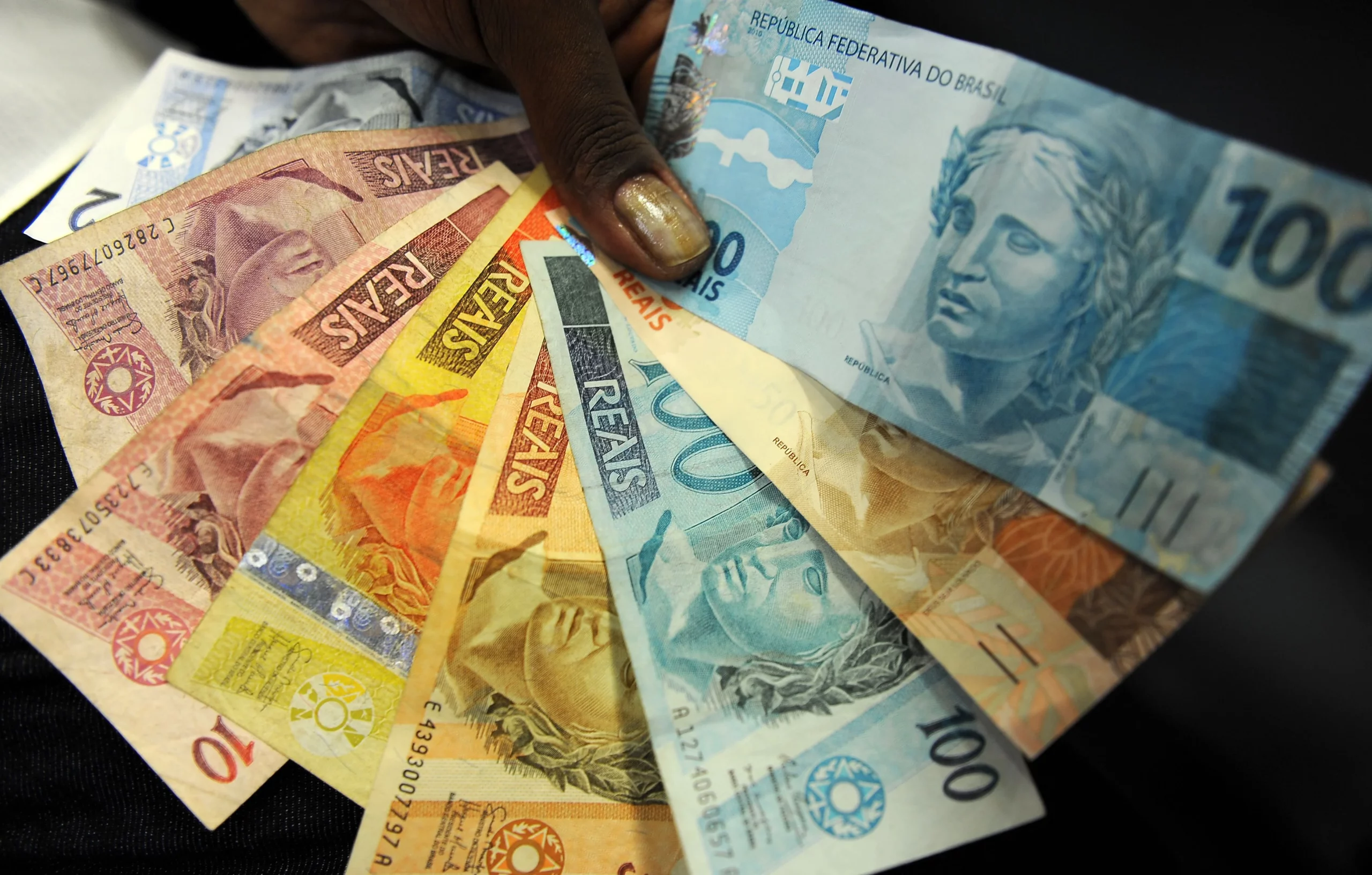 New Rule Prohibits Pension Funds for the Ultra-Rich in Brazil