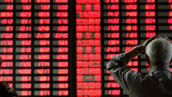 Asian Markets Surge, Eyeing China's Post-Holiday Return