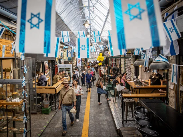 Israel's Economy Shrinks 20% Due to Conflict