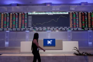 Brazil's Ibovespa Eyes Breakthrough Amid Mixed Signals