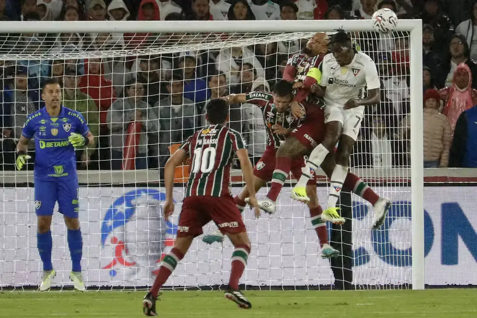 Fluminense (1)