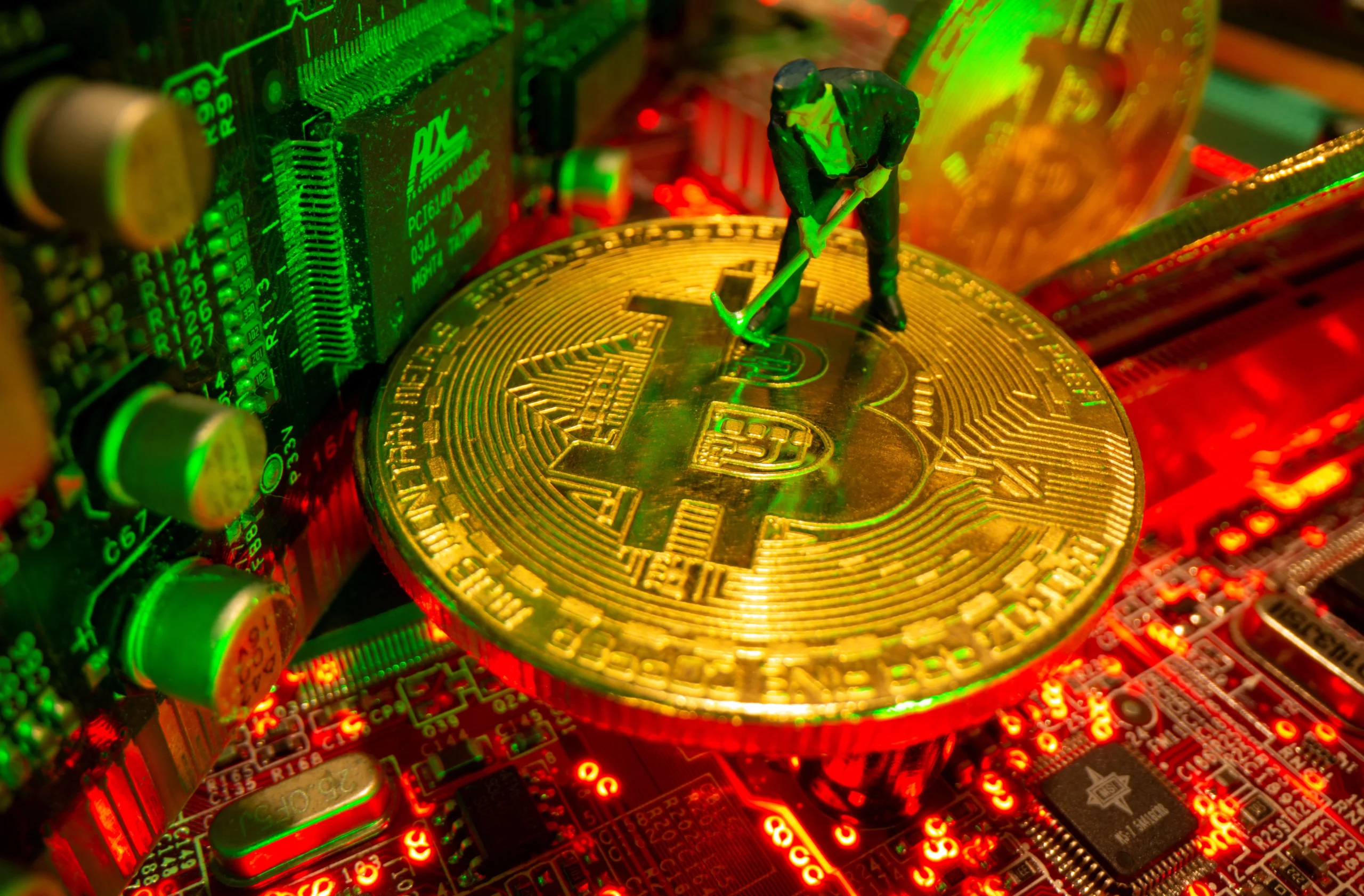 Bitcoin Miners Respond to Upcoming Halving with Increased Sales