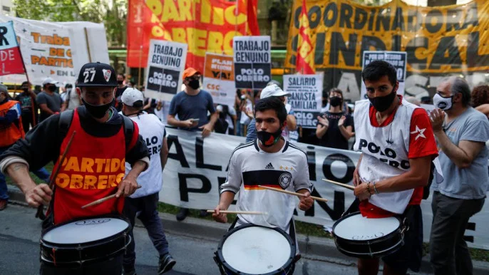 Argentina's Minimum Wage Hike in Response to Soaring Inflation