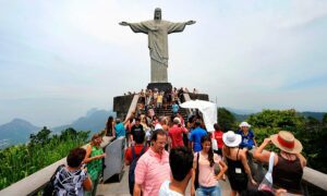 Record Foreign Tourist Spending in Brazil Since 1995