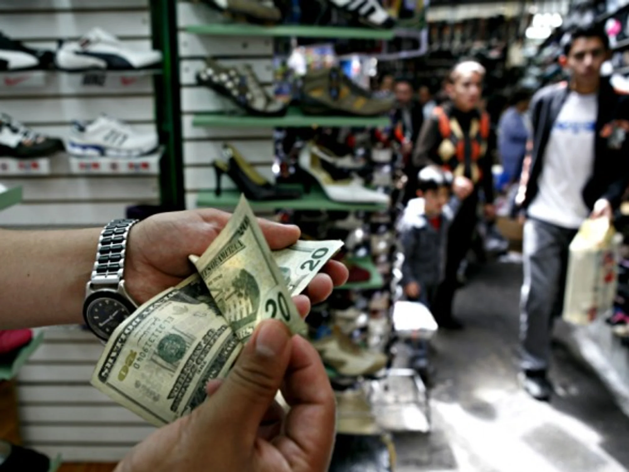 Ecuador's Inflation Drops to 1.35% in January 2024