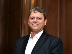 Rising Star Freitas: Bolsonaro's Ally with No Eyes on the Prize