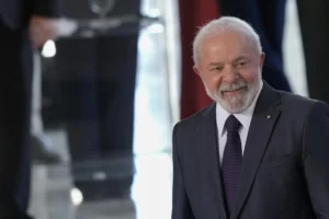 Portuguese Political Leader Vows to Block Brazil's Lula