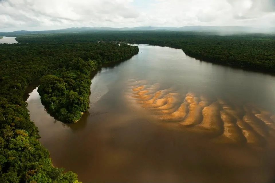 Venezuela Enacts Law to Establish New Province in Disputed Territory with Guyana - Esequibo river, the largest in Guyana. (Photo Internet reproduction)