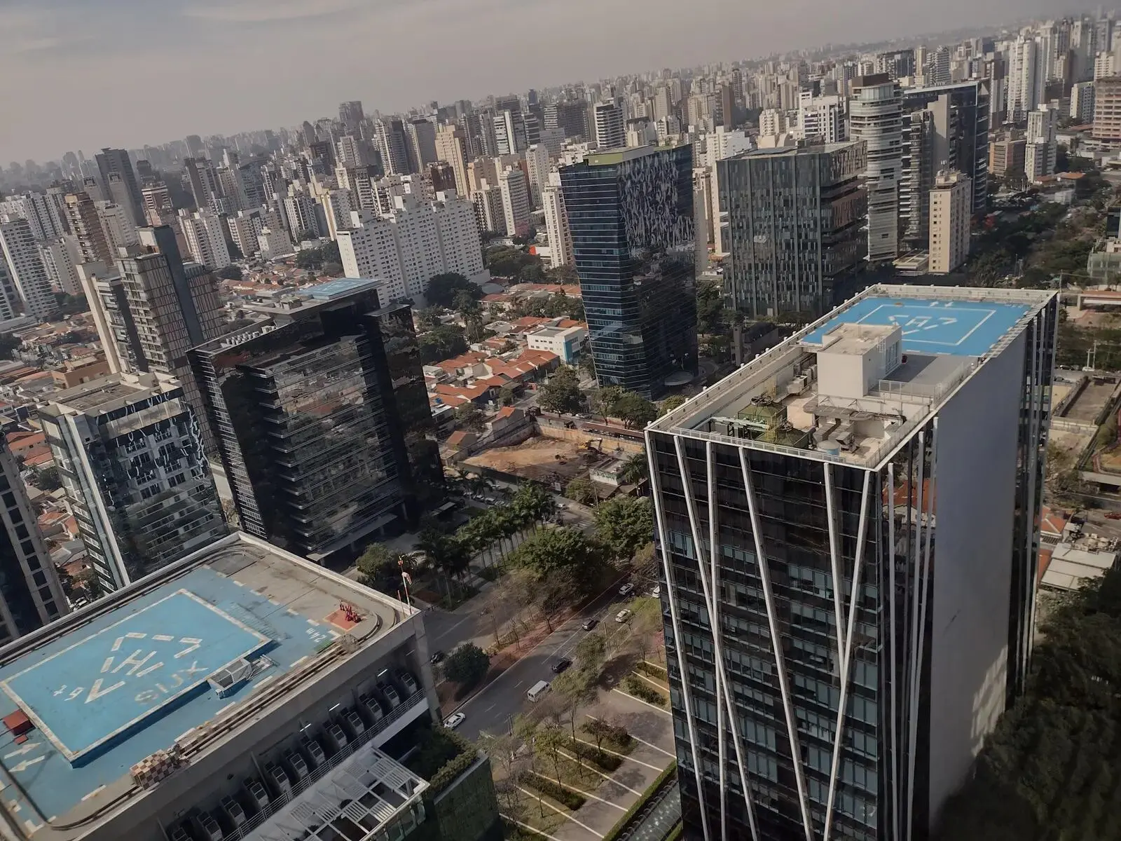  Brazil's Fintech Crunch - Faria Lima district in São Paulo. (Photo Internet reproduction_