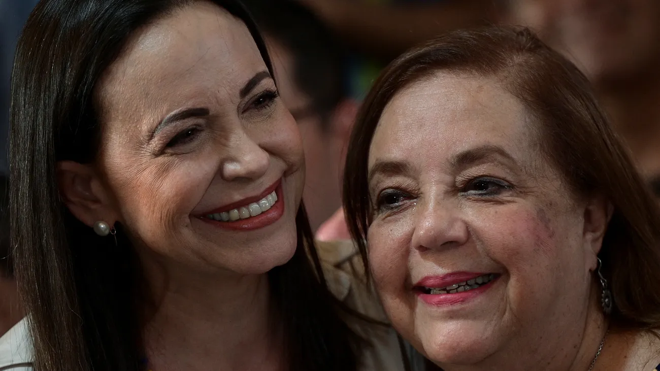 Venezuela's Electoral Shift: Corina Yoris Steps in for María Corina Machado - Machado and Yoris. (Photo Internet reproduction)