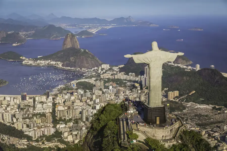 Brazil's Interest Rates Sync with Global Decline Amid 2024 Outlook