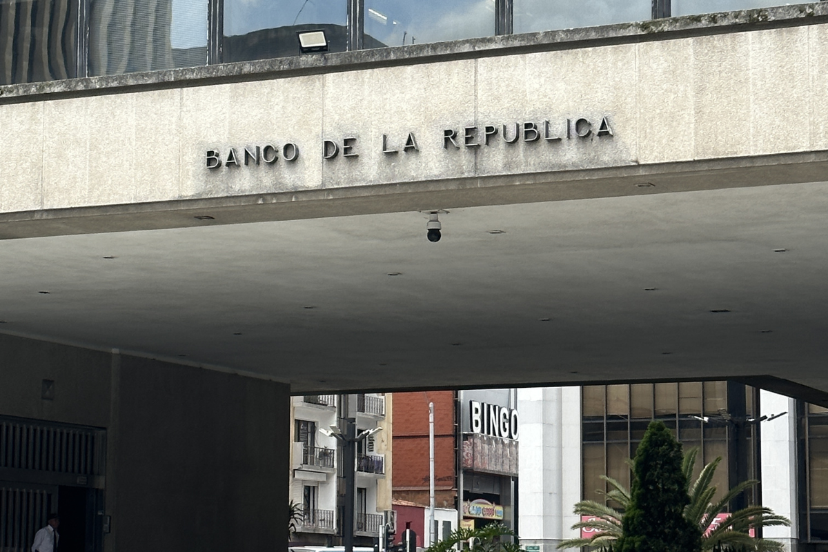 Strategic Interest Rate Reduction Strengthens Colombia's Economic Outlook