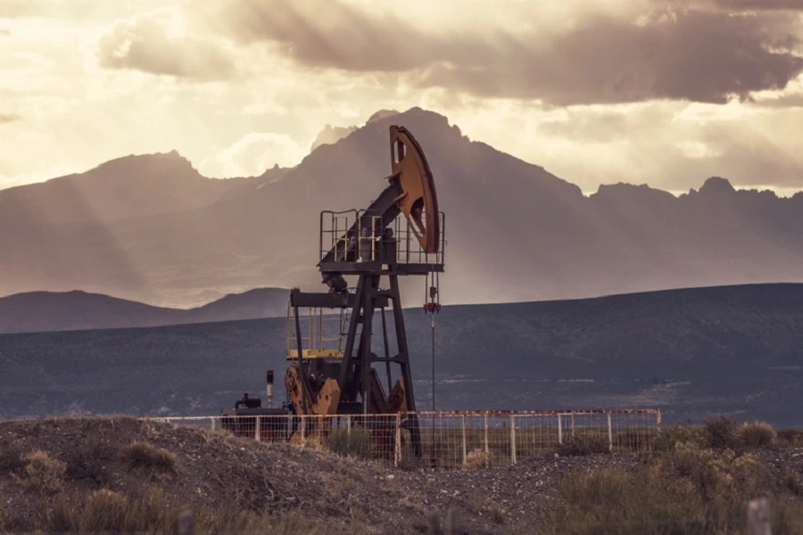 Neuquén Sets Oil Production Record, Boosting Argentina's Global Stance