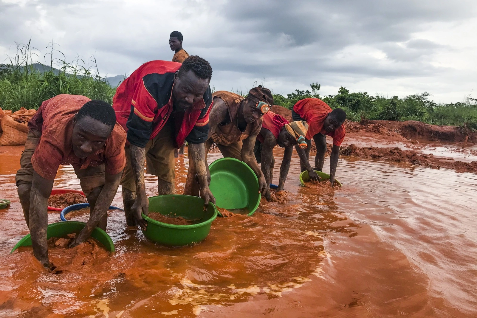 Angola Acts Against Illegal Diamond Mining. (Photo Internet reproduction)