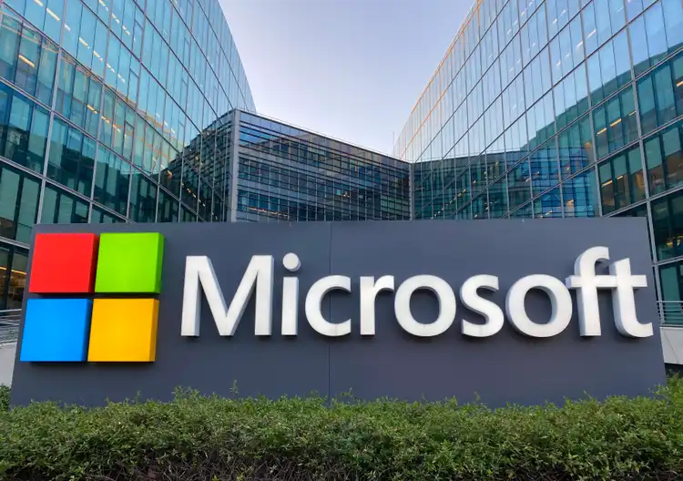 Microsoft Tops Global Dividend Payers in 2023