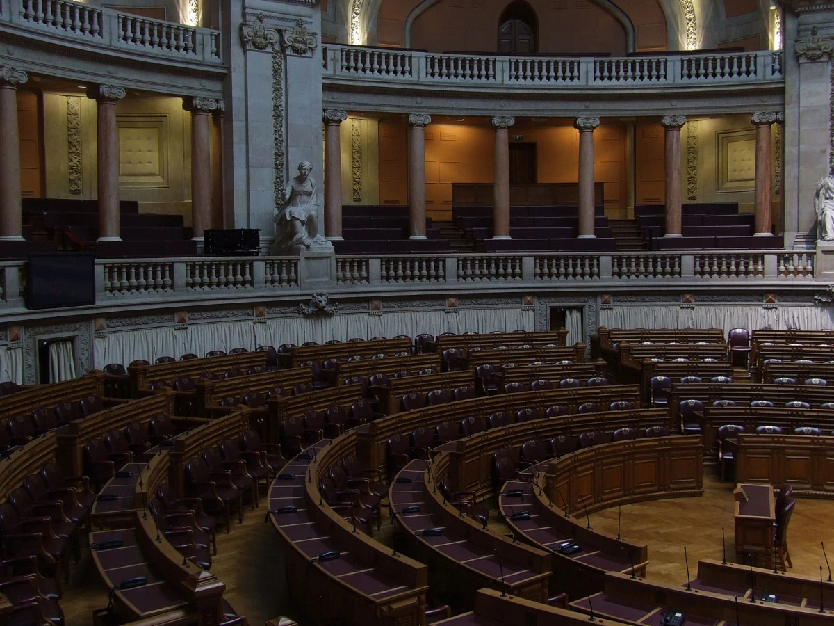 portugal parliament (1)