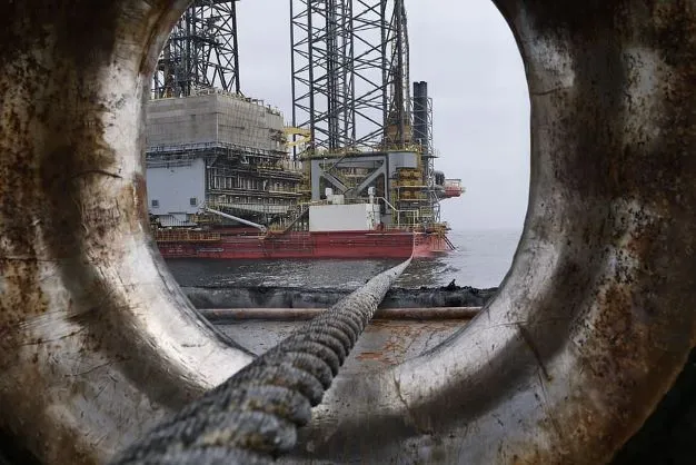 Angola oil (2)