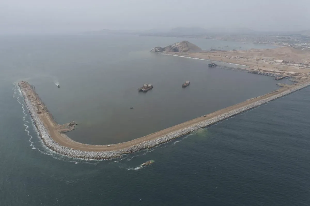 Trade Winds Shift at Peru's Chancay Port Amid Regulatory Change. (Photo Internet reproduction)