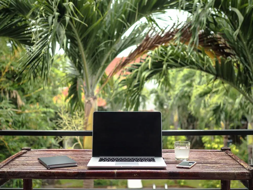 The Decline of Remote Salaries in Latin America: A Global Perspective. (Photo Internet reproduction)