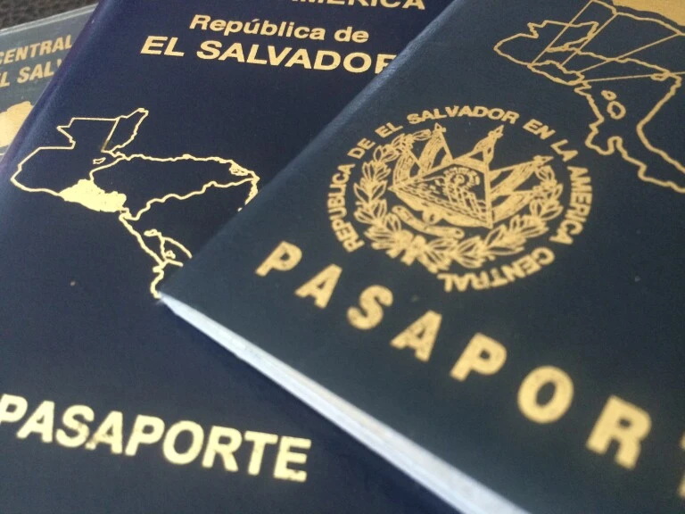 El Salvador Passport