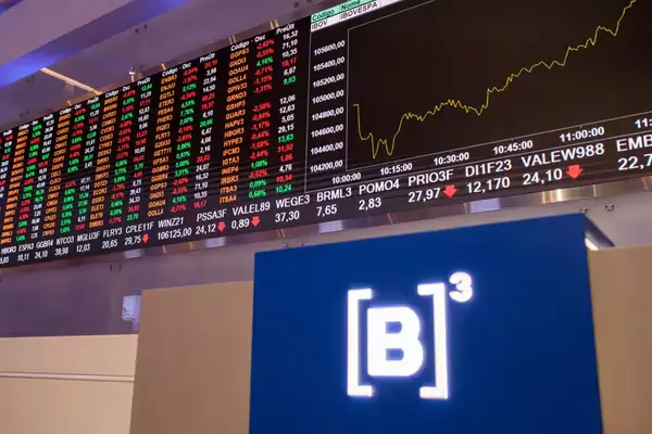 Ibovespa Slides Downward Amid Global Risk Aversion, Dollar Strengthens