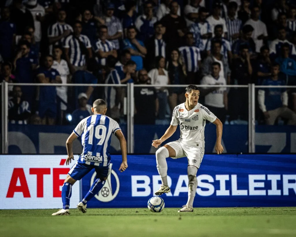 Santos Triumphs Over Avaí, Leads Serie B. (Photo Internet reproduction)