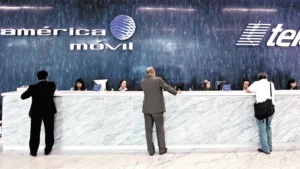 América Móvil Seizes Growth Opportunity in Chile Amid Industry Shake-Up