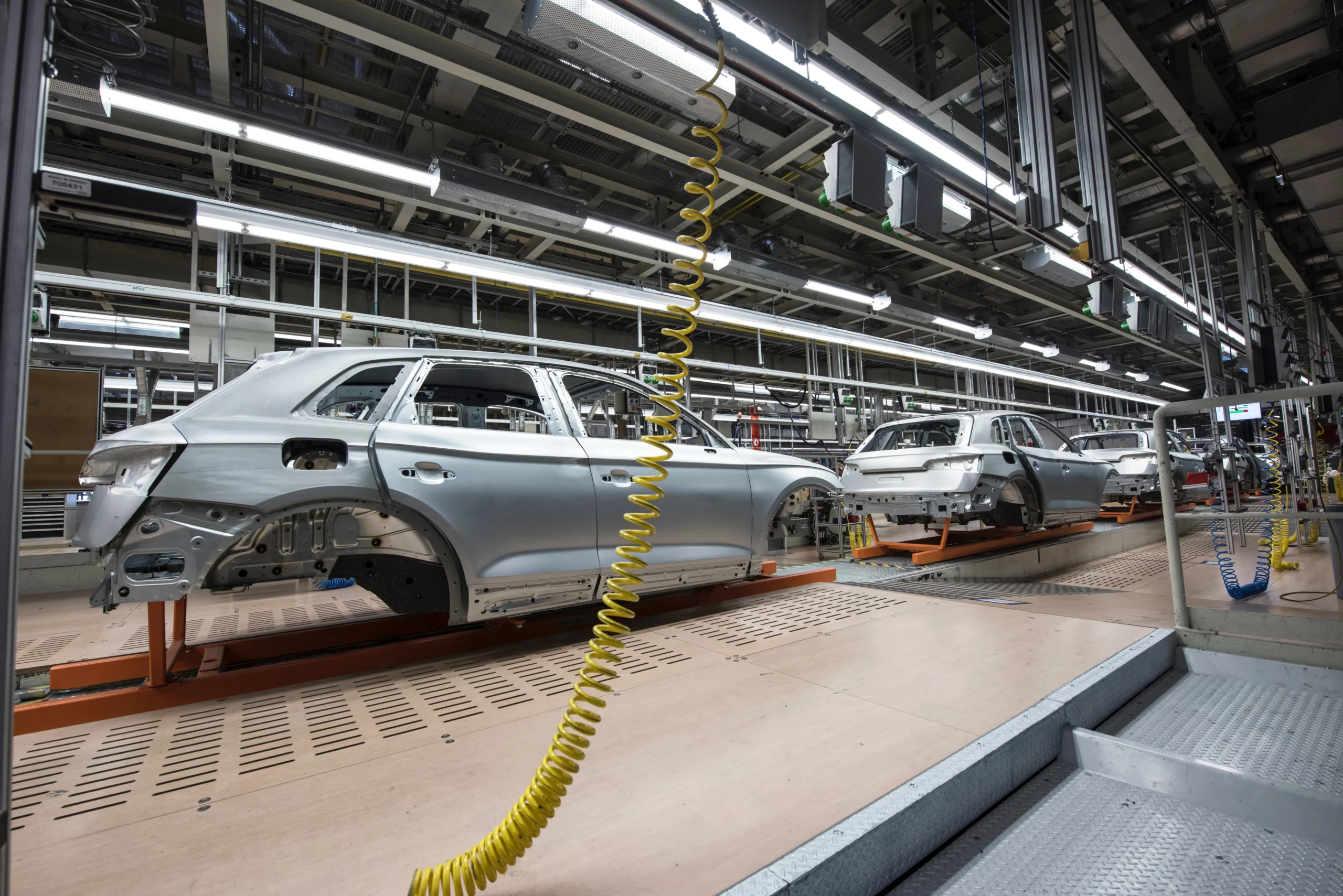 Argentina Slashes Tariffs to Propel Auto Industry Forward