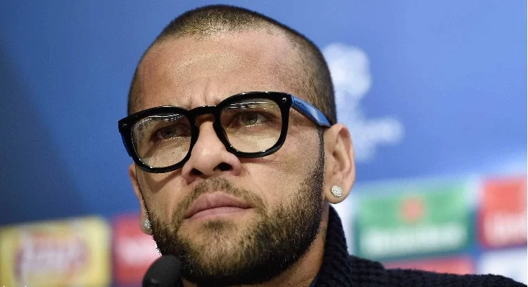 São Paulo FC Halves Debt to Daniel Alves in 2023. (Photo Internet reproduction)