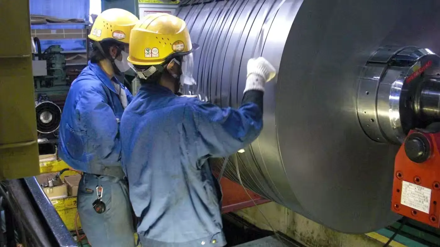 Japan's New Strategy to Boost Midsize Businesses Amid Asian Competition