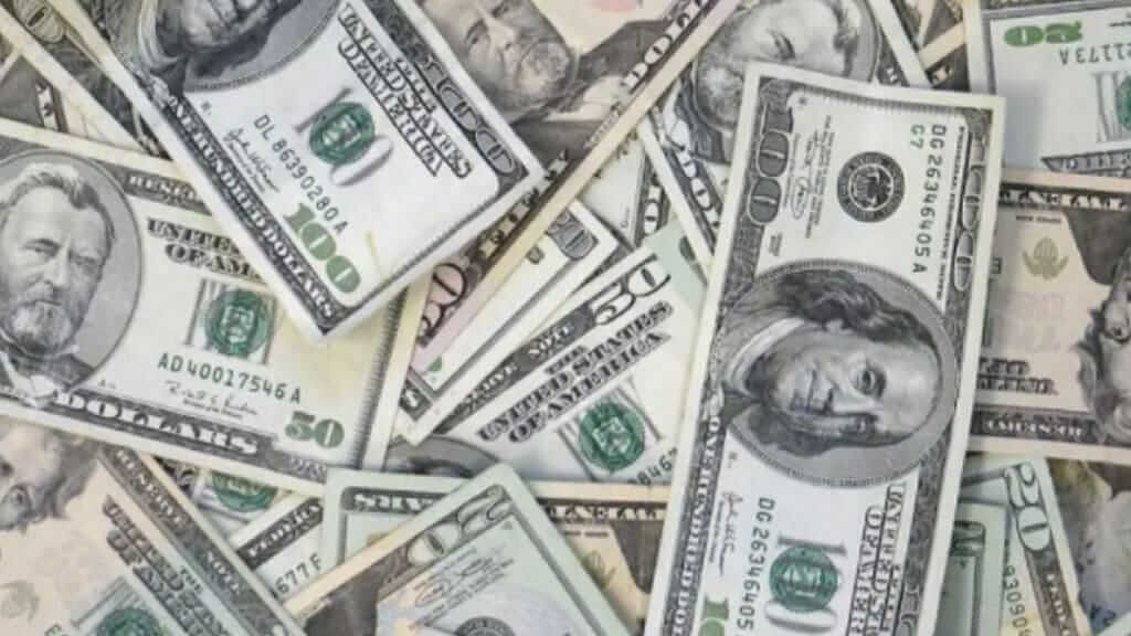 Ecuador's Bond Market Thrives Amid IMF Deal Anticipation