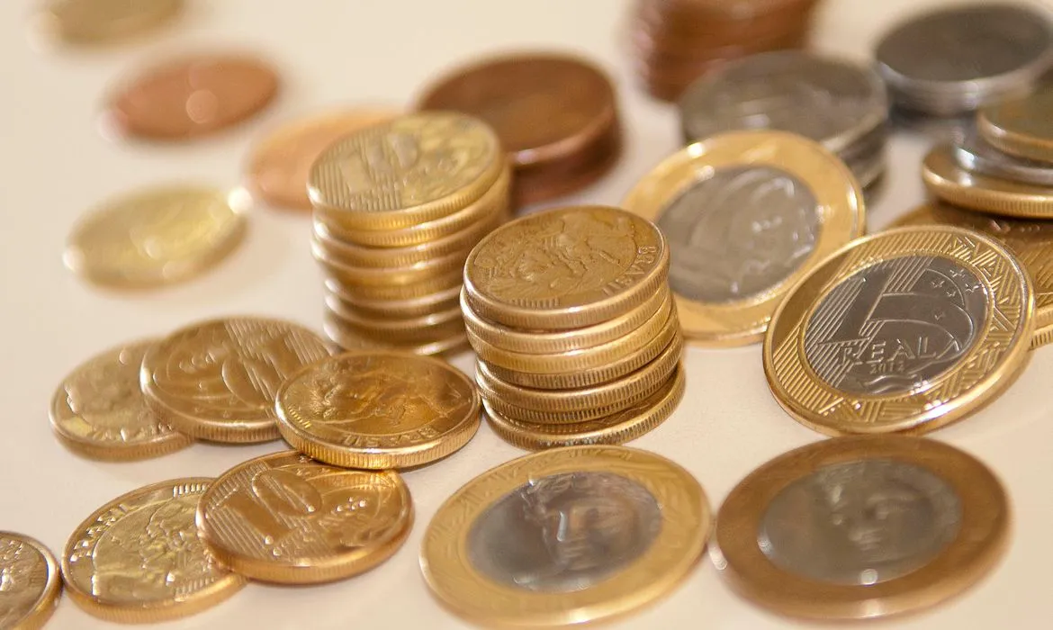 Brazil's Fiscal Challenge: Balancing Budget and Mandatory Spending by 2028. (Photo Internet reproduction)