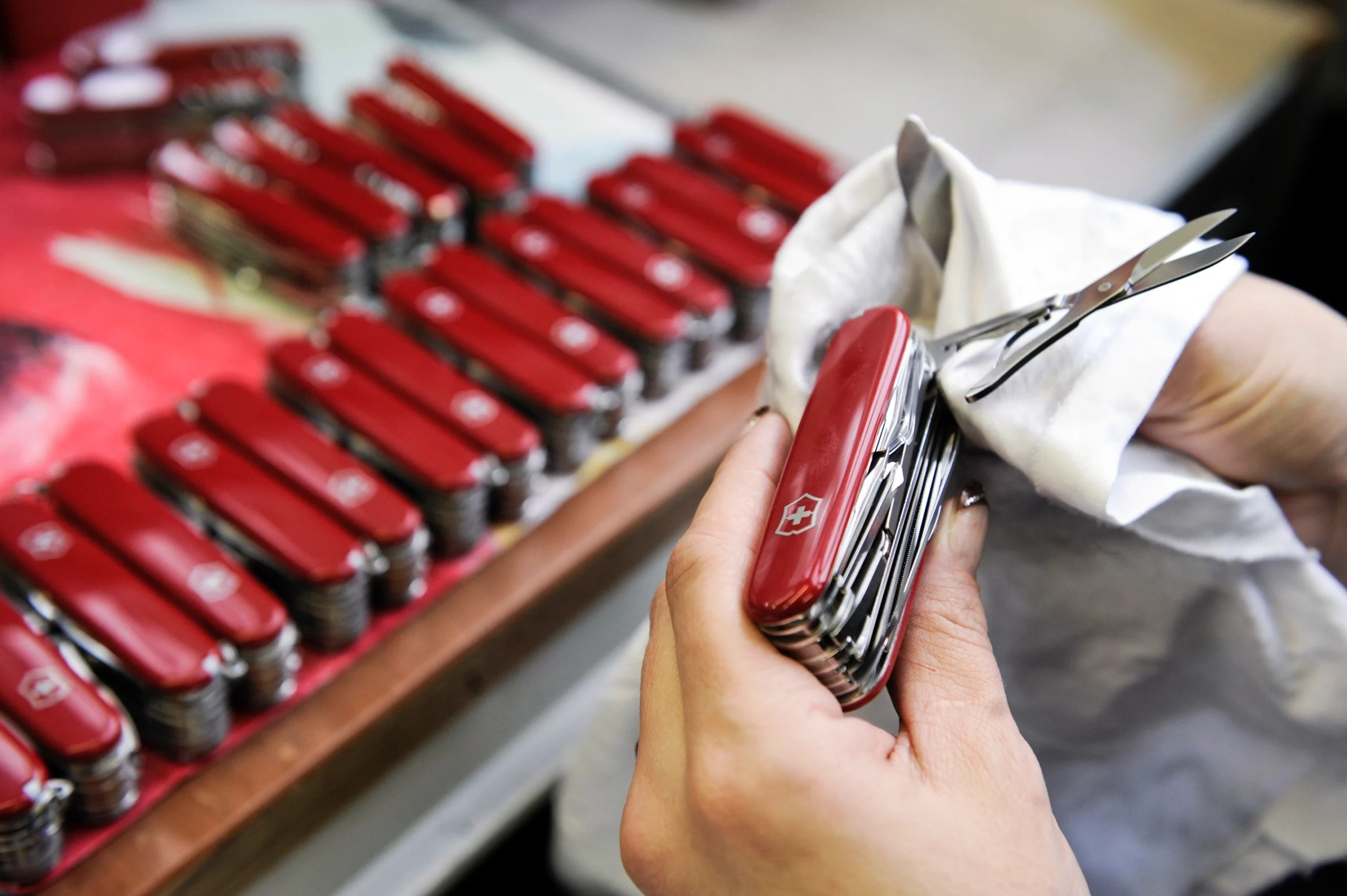 Swiss Army Knives Go Bladeless to Meet Legal Demands