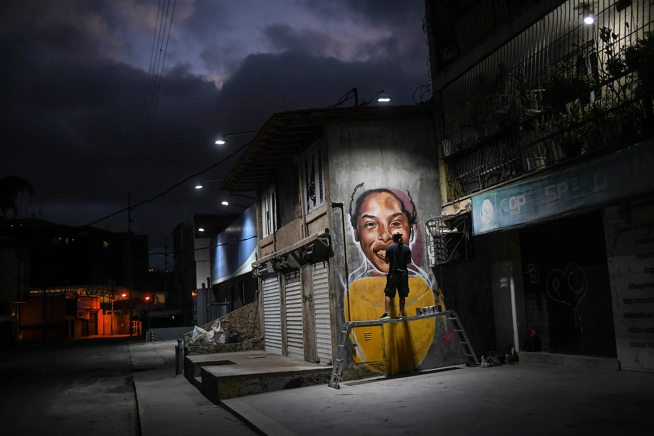 Brazil's Lula Withholds Recognition of Venezuelan Election Results - Graffiti in Caracas. (Photo Internet reprodution)