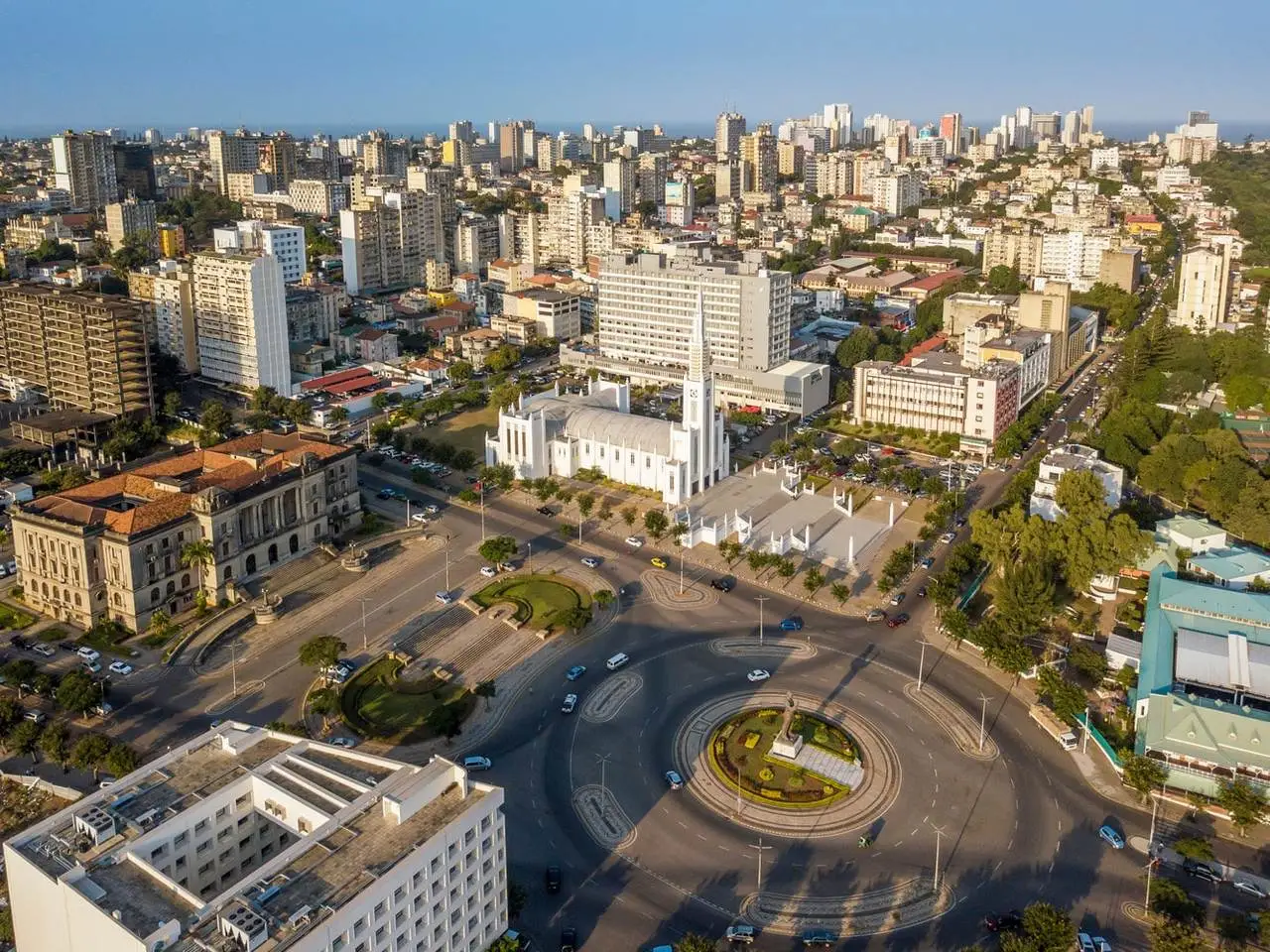 Navigating Uncertainty: Mozambique's Economic Deceleration