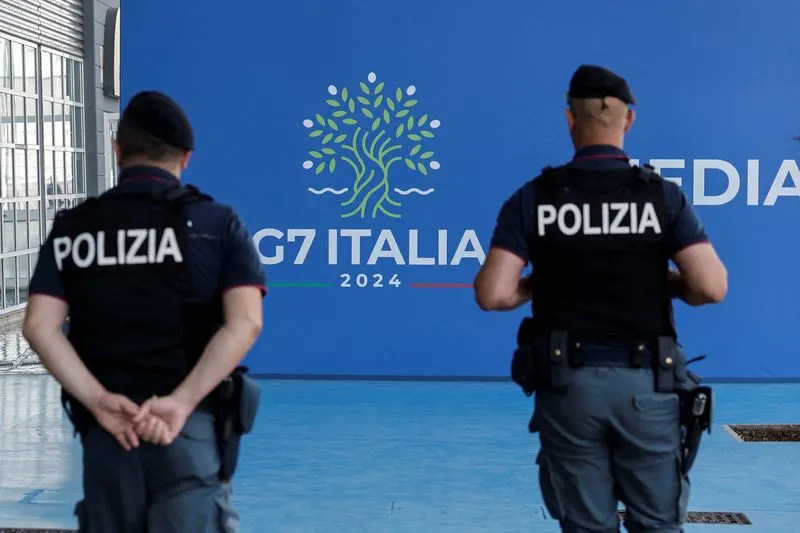 The Stark Contrast Between Milei and Lula at the G-7 Summit. (Photo Internet reproduction)