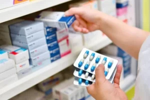 Medicine Chase: Outsourcing Pharmacy Hunts in a U.S. Drug Shortage Crisis