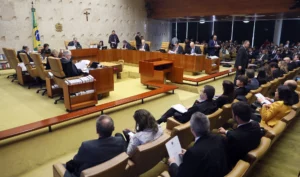 Sky-High Salaries: Why Brazil's Judiciary Costs So Much More Than France's