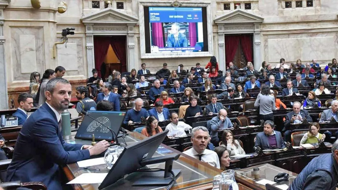 Milei's Fiscal Reforms Move Forward in Chamber of Deputies