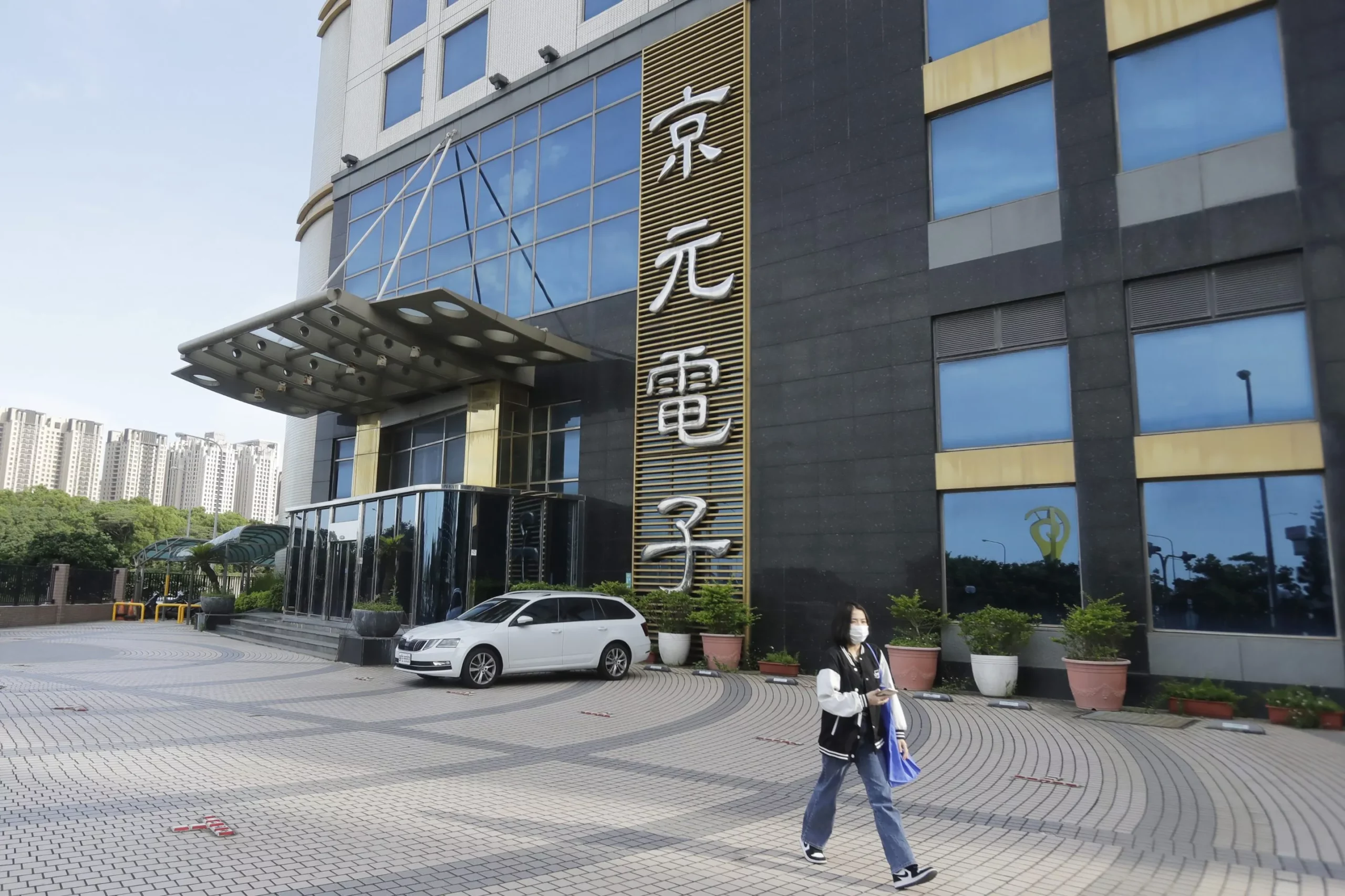 Taiwan Companies Pivot to Singapore Amid Rising China Tensions