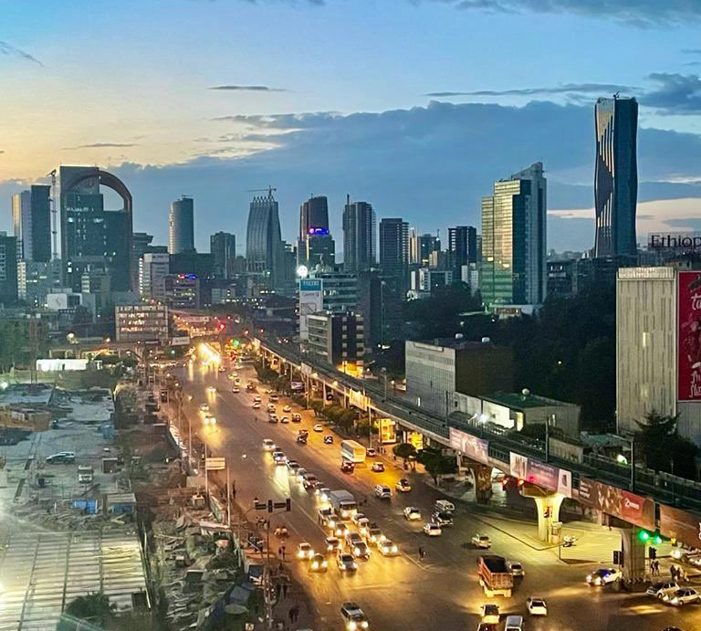 Addis-Ababa_2021_EDIT_(CC__BY-SA)Mk37382210119-100136
